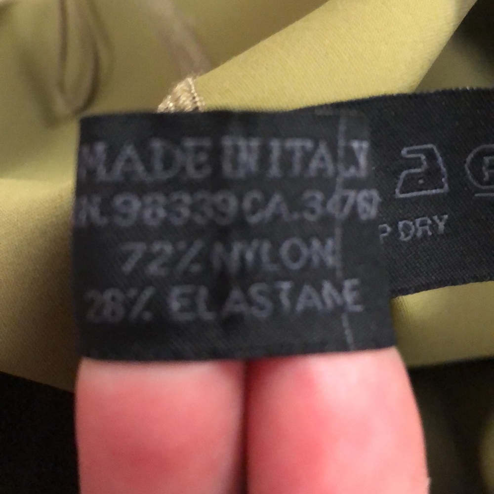 Women’s green Prada skirt - Picture 4 of 5